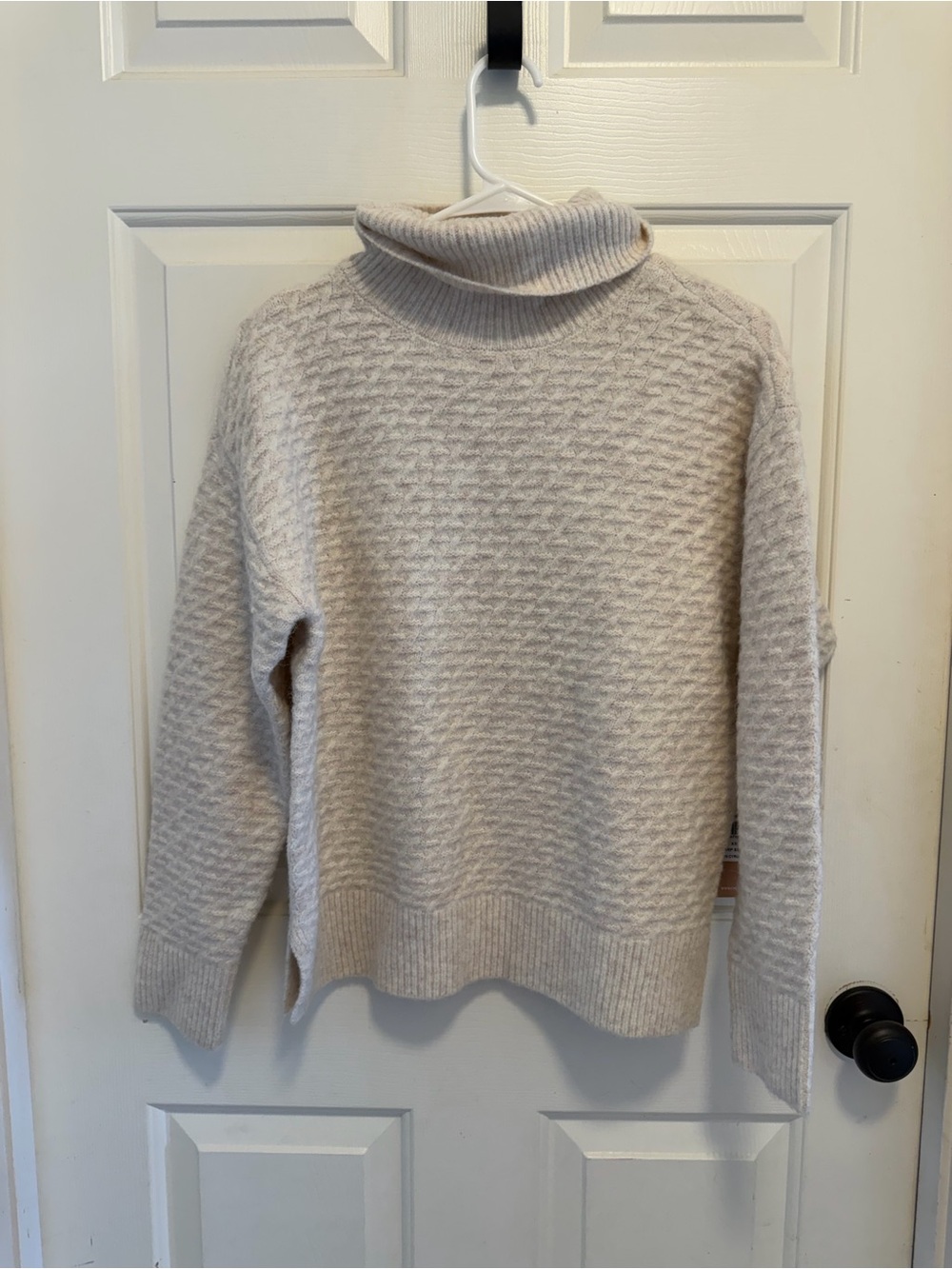 Cyrus Textured Turtleneck Knit Cream Sweater Size XS